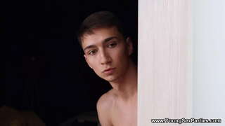 Mladí, Sex, Večírky - Dívat se na ně, jak jdou naprosto divoký na koni jeho obličej a ptáka