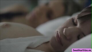 Alison Ռեյի հետ Էշլի Файрс և նրանց դուր է գալիս լիզում իրենց փիսիկ